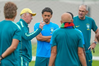 Imagem da notícia Ancelotti vê Neymar em condição de jogo e indica Rayan como titular contra a Escócia